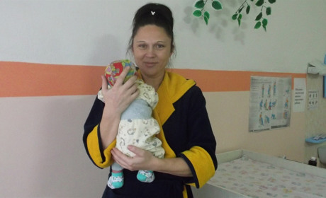 У пологовому відділенні районної лікарні першою народилася дівчинка