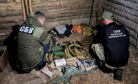 «Подарунки» від ворога: на Чернігівщині знайшли схрони російських окупантів