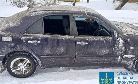 У місті Середина-Буда під обстріл рф потрапило авто лісівників. Також поранено цивільного