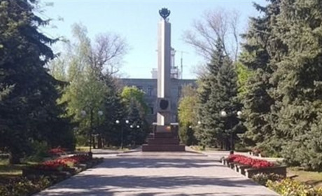 "Побєдобєсія" не буде: у Новій Каховці окупанти скасували заходи на травневі свята