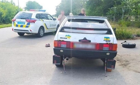 На Черкащині поліції довелося застосувати зброю, щоб зупинити нетверезого водія