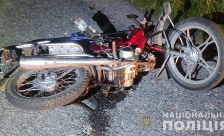 Чоловік перекинувся на мотоциклі та травмувався: поліція з'ясовує обставини
