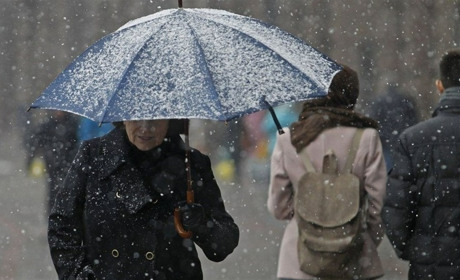 В середу сніжитиме, на дорогах прогнозують ожеледицю: погода на початку наступного тижня