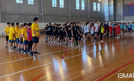 В Палаці спорту Ізмаїла відбувся Всеукраїнський турнір з гандболу «Кубок міста Ізмаїл»