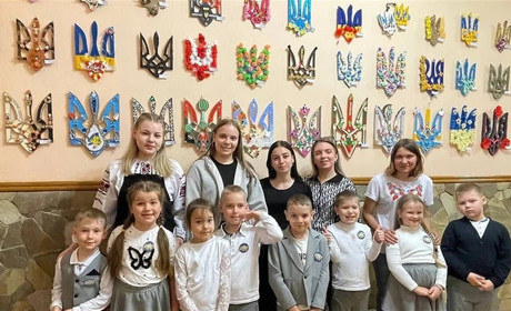 Оригінальна колекція зі 119 тризубів: на Одещині студенти і викладачі встановили національний рекорд