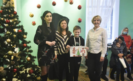 У День Святого Миколая юних жмеринчан нагородили за кращу Різдвяну листівку: що отримали переможці