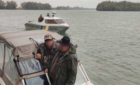 На Дунаї два румунські катери порушили державний кордон України