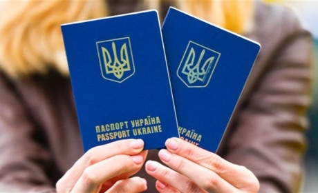 Володимирецька селищна рада роз’яснила, де можна виготовити паспорти