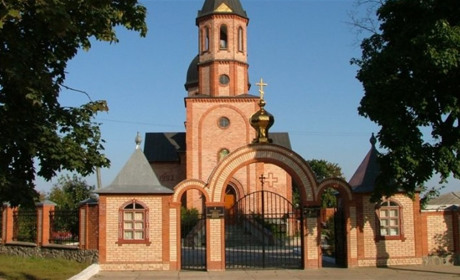 Свято-Благовіщенський храм в Краснограді: до якої церкви належить?