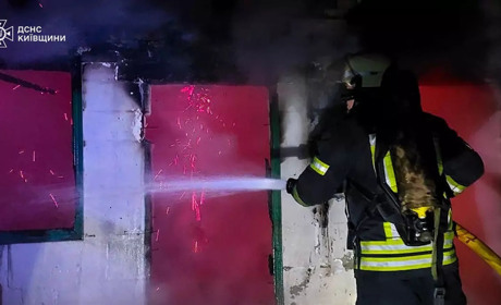 Обгоріле тіло чоловіка виявили під час пожежі у селі на Переяславщині