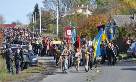 На Чортківщині усім селом провели в останню дорогу загиблого сержанта Горина Володимира із Джурина