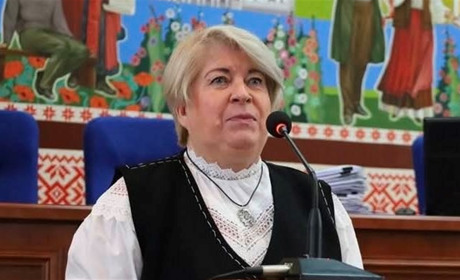 Директорці гімназії №5 Ларисі Капчинській надали звання "Заслужений працівник освіти України"