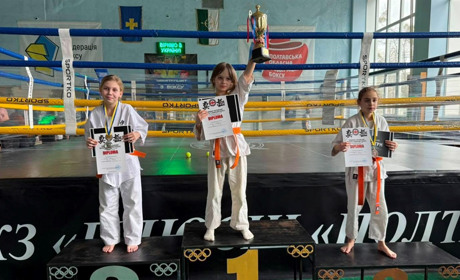 Спортсмени з Краснолуцької громади стали призерами чемпіонату області з кіокушинкай карате