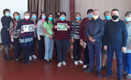 Рятувальники роз’яснили річківським педагогам правила протимінної безпеки