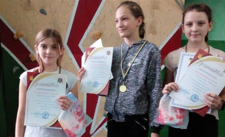 8 медалей завоювали жмеринчани на чемпіонаті області зі скелелазіння