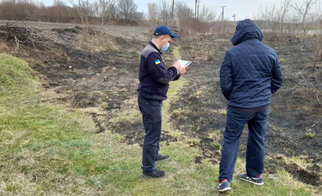 Впіймали на гарячому. Городоцькі рятувальники викрили палія