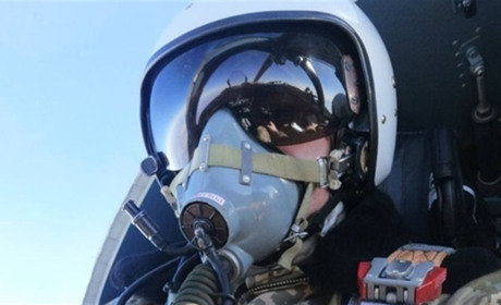 Він заслуговує на звання Героя: вдова загиблого пілота Наталія Бортник просить підписати петицію