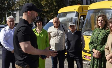Інклюзивні шкільні автобуси: чергове поповнення автопарку освітніх закладів на Красноградщині
