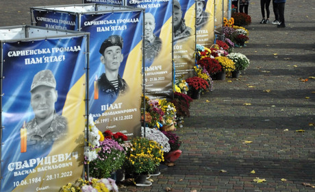 Книга пам’яті: у Сарненській громаді збирають історії полеглих за Україну Героїв