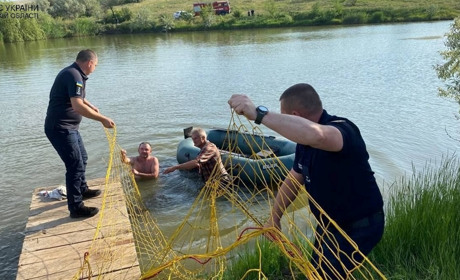 На Одещині під час купання у водоймі загинула дитина