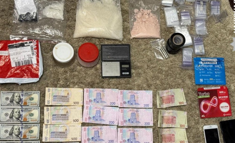 У Херсоні затримали двох жінок, які організували наркобізнес з мільйонними оборотами