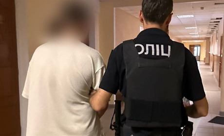 В Одесі невдоволений пасажир таксі відповів водієві пострілами з пістолета: його затримали