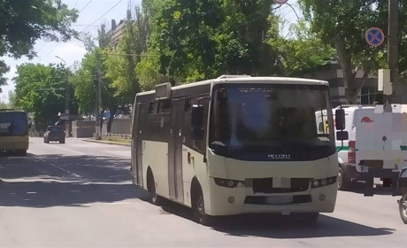 «А ви ціни на бензин бачили?»: Кавун.City пояснив маніпуляції навколо маршруток у Херсоні