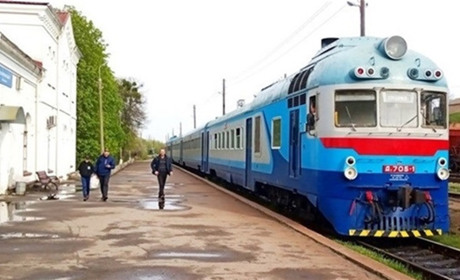 Приміський дизель курсує через Золотоношу щоденно