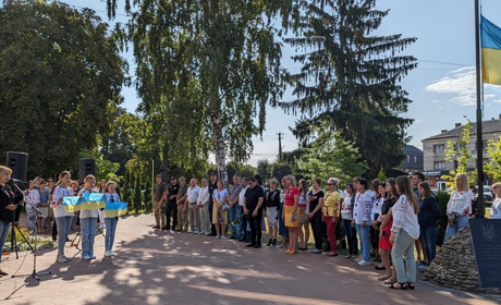 Славутчина підняла Державний прапор України