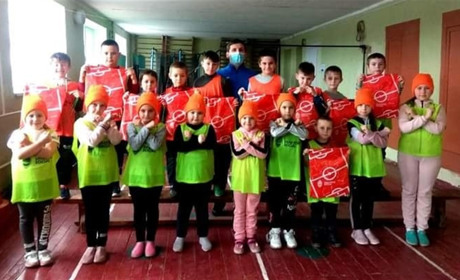 Діти з Врубівки отримали подарунки від футбольного клубу «Шахтар»
