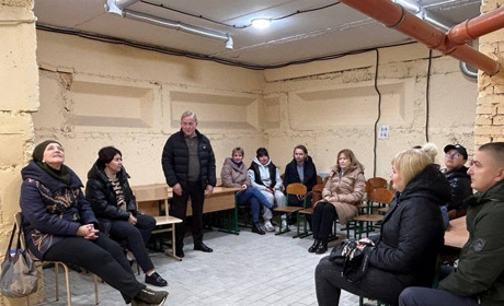У Біляївському ліцеї №3 діти навчатимуться очно: батьків запросили на зустріч і показали укриття
