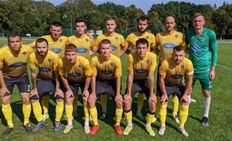 Чортківський футбол: перше очко «Кристала» і недограний матч «Фенікса»