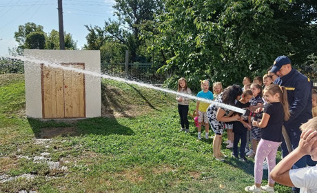 У гостях в ДСНС переяславські учні дізнавалися про пожежно-рятувальну справу