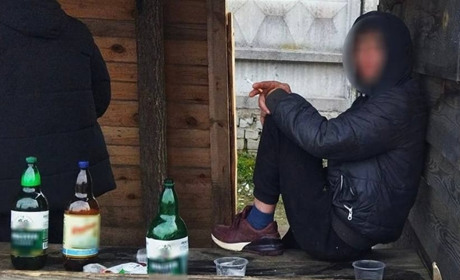Компанію підлітків, які порушували громадський порядок на Звягельщині, розшукали правоохоронці