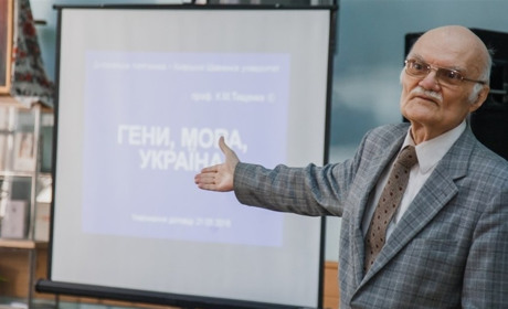 Знав понад 50 мов. У вічність відійшов видатний уродженець Глухова Костянтин Тищенко
