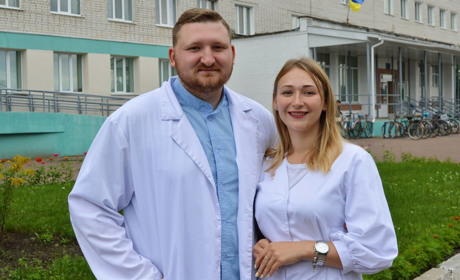 У Корюківці працює молода родина лікарів: хірург з Києва й акушерка-гінеколог з Конотопщини