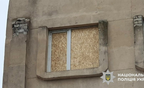 На Херсонщині армія рф завдала ударів по критичній та соціальній інфраструктурі, житлових кварталах