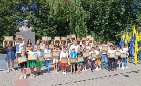 45 найкращих учнів Захарівської громади отримали заслужене визнання за свої успіхи в навчанні