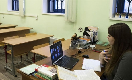 Заохочують: молодим вчителям і вихователям в Одесі платитимуть муніципальну премію 3000 грн