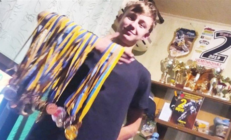 Маю незакритий гештальт - світове чемпіонство. Максим Кохтенко став чемпіоном Харківщини з мотокросу