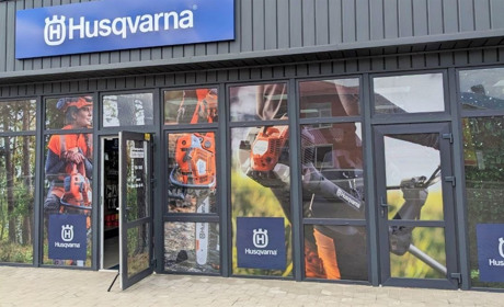 У Сарнах відкрився магазин бренду Husqvarna: що придбати господарям