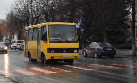 У Новограді оновилили графік руху міських автобусів: таблиця