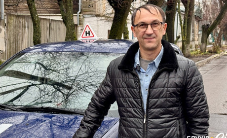 «До зустрічі на дорозі»: інструктор із Глухова про автошколу, курйози та виклики водійських іспитів