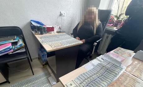 Керівництво лікарні викрили на масовому виготовленні фіктивних меддовідок для ухилянтів