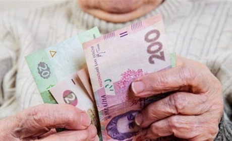 Шахраї «викачали» яйцем бабусю з Пикова за 68 тисяч гривень
