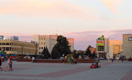 Переселенці з Лисичанська можуть отримати гуманітарну допомогу поштою. Як записатися на посилку