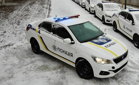 У Переяславі майстер бере гроші за надмогильні пам'ятники, а роботу не виконує