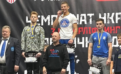 Барський спортсмен Владислав Бончак став віце-чемпіоном України з класичного пауерліфтингу