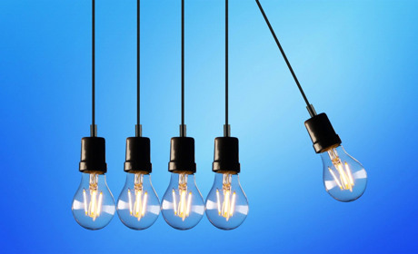 У Сватовому і двох селах району 31 серпня буде планове відключення світла: графік