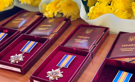 У Сарнах посмертно відзначили п’ятьох військових